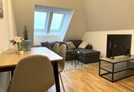 *MÖBLIERTE DG-WOHNUNG* mit herrlichem Balkon und Klimaanlage