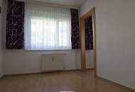 Helle 4 Zimmerwohnung mit Balkon