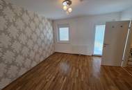 MIETE! Neuwertige Familienwohnung mit Garagenplatz!