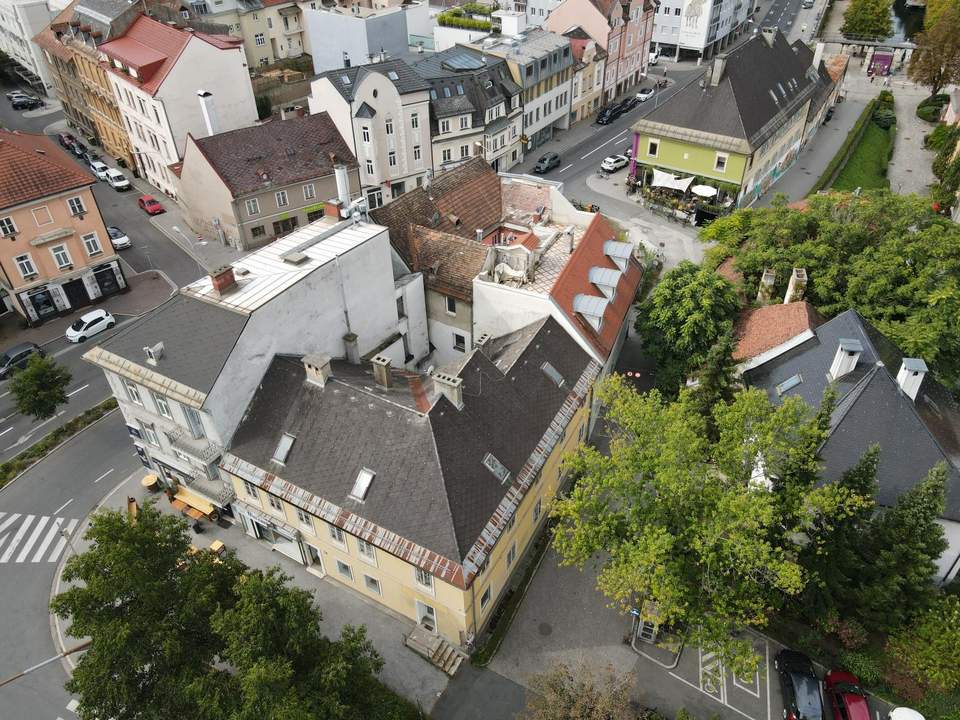 Stark reduzierte sanierungsbedürftige Mehrfamilienhäuser in Klagenfurt