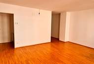 IHR NEUES ZUHAUSE MODERN; HELL; HOCHWERTIG