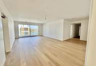 Exklusiv am Wasser: 6-Zimmer-Wohnung mit 45m2 Freifläche in erster Wasserlage