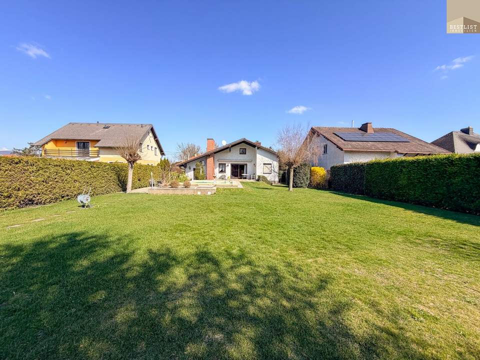 Seltene Gelegenheit: Gepflegter Bungalow mit außergewöhnlichem Außenbereich