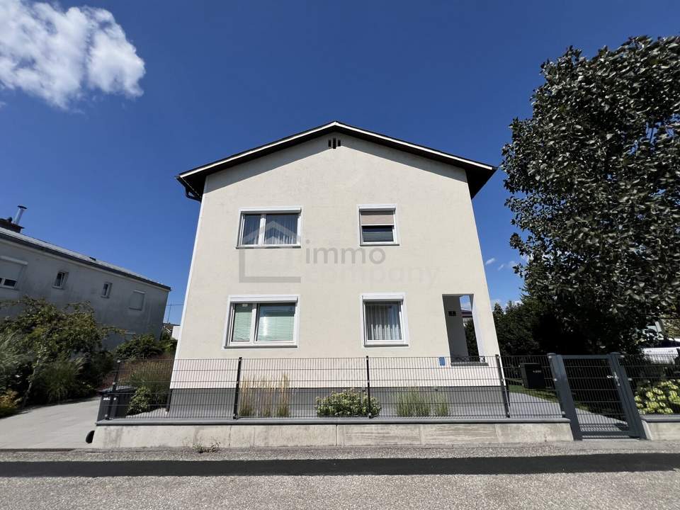 Zwei Wohnungen aber ein Haus + Pool