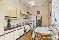 Gepflegtes Haus mit Garten, Garage & Nebengebäuden