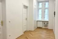 WUNDERSCHÖN SANIERTE 3 ZIMMER MIT HOFSEITIGEM SCHLAFZIMMER