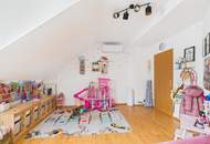 Große Dachgeschoßwohnung mit Wintergarten und Klimaanlage