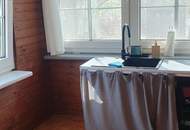 Pachtfläche in Ruhelage mit Gartenhäuschen und Teich