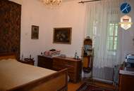 Zum Verkauf wird eine ca. 130 Jahre alte Jugendstilvilla mit 10 Zimmer in Edlitz geboten!