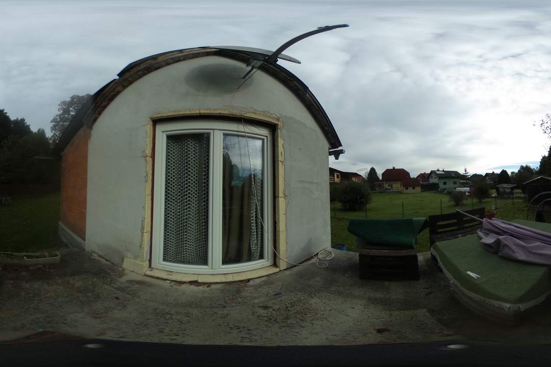 Sanierungsbedürftiger Bungalow mit großem Grundstück - in ruhiger, sonniger Lage