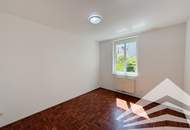 Eigengarten in der Innenstadt! 4 Zimmerwohnung mit 2 TG-Plätzen!