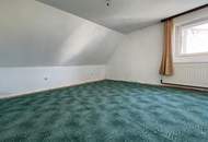 Solides Einfamilienhaus mit idyllischer Ruhe Oase