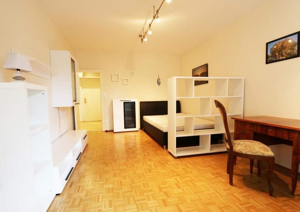 Charmante Balkonwohnung in Ruhelage – 1 Zimmer + getrennte Küche – befristet vermietet bis 2027 !