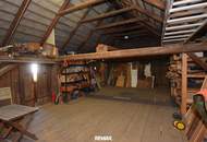 Wohnhaus mit uneinsehbarem großen Garten im Zentrum von Kilb