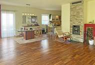 Familienfreundliches, modernes Haus in idyllischer Naturlage in Pressbaum