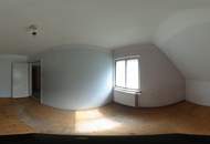 Renovierungsbedürftiges Einfamilienhaus in traumhafter Aussichtslage mit sonnigem Grundstück