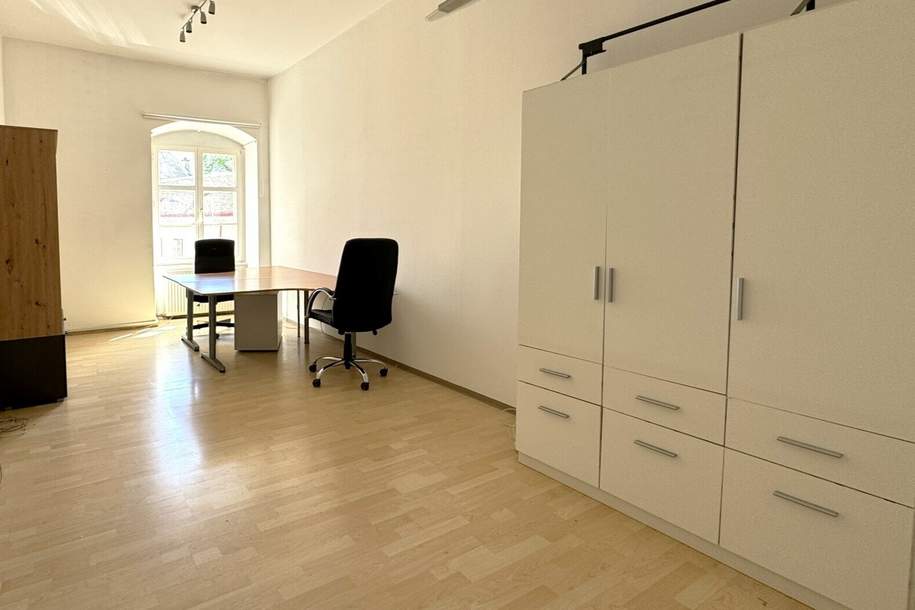 ALL INCLUSIVE MIETE: ca. 22m² Büro + Besprechungsraum! Glasfaser-Internet, Parkplatz etc.! PROVISIONSFREI!, Gewerbeobjekt-miete, 649,00,€, 1190 Wien 19., Döbling