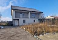 PROJEKTENTWICKLER UND BAUHERREN AUFGEPASST: SELTENE GELEGENHEIT AUF SIEBEN DOPPELHAUSHÄLFTEN MIT GERINGFÜGIGEN FERTIGSTELLUNGSARBEITEN