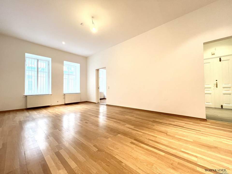 Praktisches Büro im stilvollen Altbau – perfekte Lage am Fleischmarkt