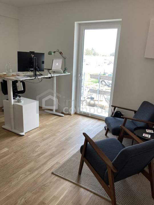 Attraktive Büro- oder Studiofläche mit 43m² – ideal als Renditeobjekt oder selber nutzen.