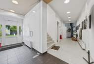 WOHNEN - STADTHAUS mit GARTENANLAGE beim STADTPARK! Nordisches Design | Vielfältige Gestaltungsmöglichkeiten | 3 Garagen | Dachterrasse mit Panoramablick