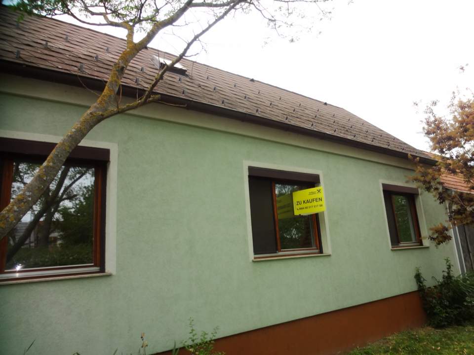 Gepflegtes Einfamilienhaus mit Potential!