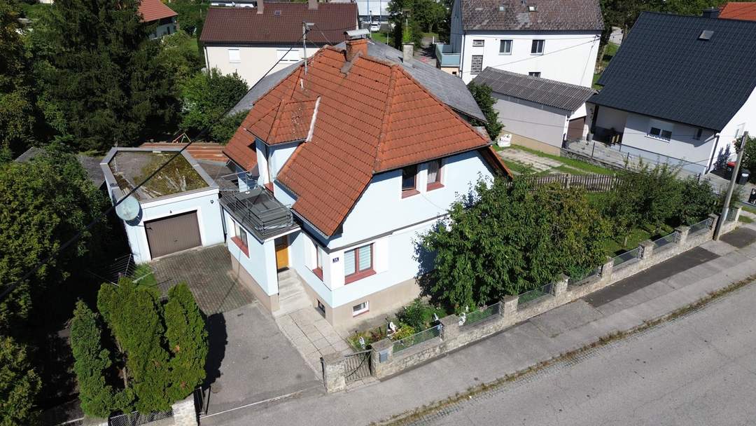 Kompaktes Wohnhaus mit Keller in Bahnhofsnähe - 4 Schlafzimmer