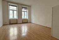 Außergewöhnliche Kombination aus Wohnraum und Atelier-/Lagerebene in hervorragender Lage des 18. Bezirks.