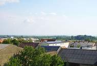 Mediterranes Flair beim Neusiedlersee: Dachterrassentraum mit Weinkeller