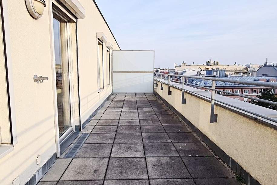 DACHGESCHOSS, UNBEFRISTET, klimatisierte 94 m2 Neubau mit 57 m2 Terrasse, Wohnküche, 2 Zimmer, Wannenbad, Parketten, Holbeingasse, Wohnung-miete, 1.827,27,€, 1100 Wien 10., Favoriten