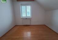 Geförderte 3-Zimmer-Wohnung mit großem Balkon im Dachgeschoss! Unbefristet!