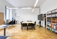 Großzügige Altbau-Bürofläche in repräsentativer Lage im Banken- und Geschäftsviertel