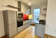 SONNENUNTERGANG UND URLAUBSGEFÜHL MITTEN IN DER STADT