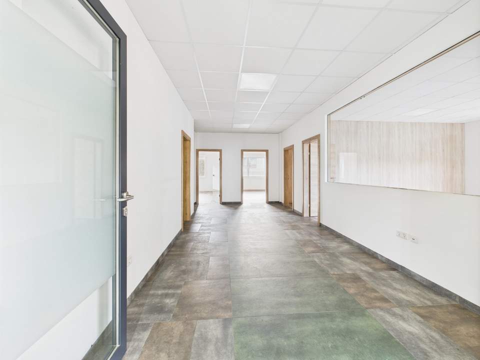 *Erstbezug + PROVISIONSFREI*: 152m² Büro/Praxisflächen in St. Andrä – modern, flexibel + zentral gelegen