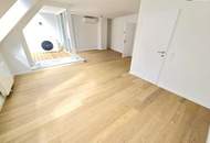 Fresh, fancy, fertig zum Einziehen! Zwei Ebenen. Drei Zimmer. 100 % Wow! Frisch sanierte Neubauwohnung im Dachgeschoss + Klimageräte + Westterrasse + Gute Infrastruktur!