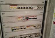 Startklar und Perfekte Sichtbarkeit - günstiges Geschäftslokal mit großen Auslagen!