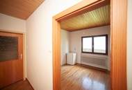 ***Gepflegter Bungalow mit traumhafter Aussicht nahe dem Ortszentrum***