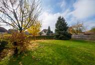 183 m² Wohn- und Nutzfläche – 729 m² Grundstück – SOFORT VERFÜGBAR! Voll unterkellertes Einfamilienhaus mit traumhaftem Garten in sonniger Ruhelage!