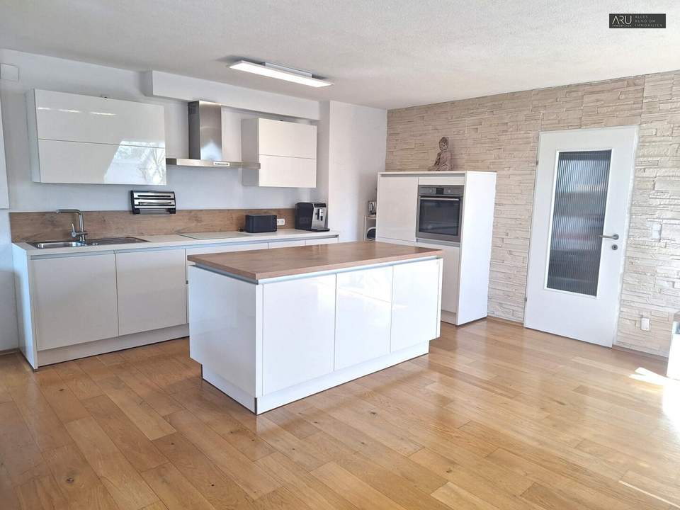 Modern ausgestattete Wohnung in Ruhelage mit 2 Balkone inkl. Parkplatz &amp; Kellerabteil - PROVISIONSFREI - nahe Bregenz