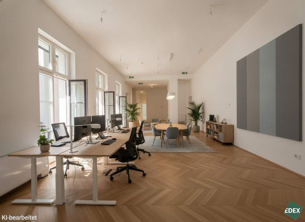 Erstbezug nach Sanierung – Repräsentatives Altbau-Büro nahe Rathaus mit Terrasse
