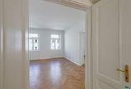 Erstbezug nach Sanierung: Schöne 3-Zimmer-Altbauwohnung mit Balkonmöglichkeit