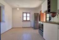 Charmantes Zweifamilienhaus in Alleinlage