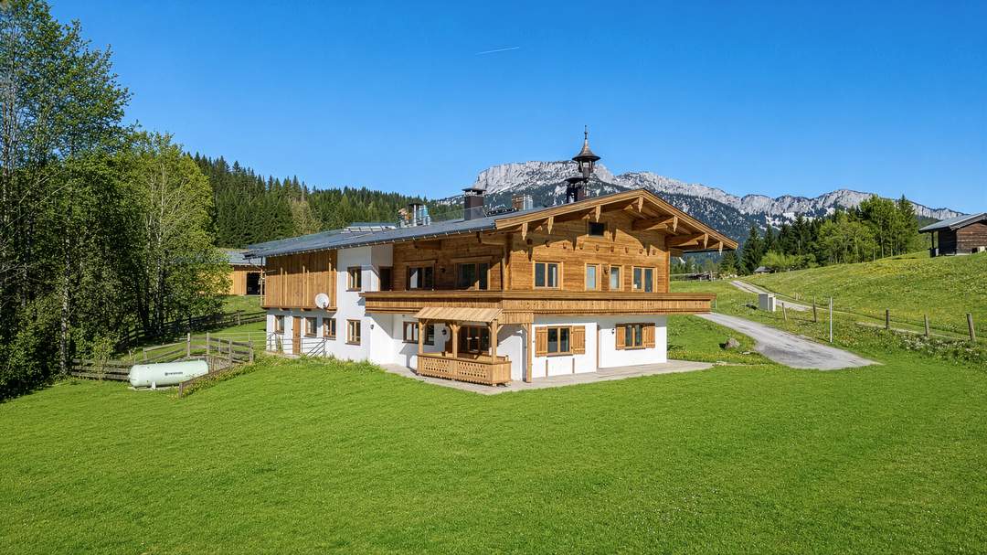 Bauernhaus mit Freizeitwohnsitz in idyllischer Ruhelage