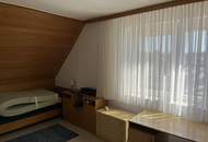 Liebevoll gepflegtes Wohnhaus mit großzügigem Grundstück in ruhiger Lage