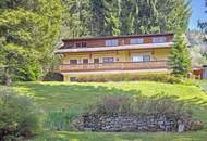 Mehrfamilienhaus auf drei Ebenen, Garten mit Teich & Bergblick
