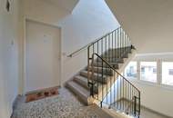 Schöne 2-Zimmer-Wohnung im 3. Stock in der Gersthofer Straße