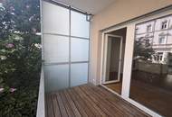 Wohnen mit Altbaucharme – neuwertig generalsaniert mit sonniger Loggia!
