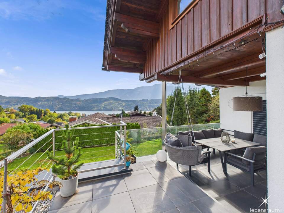 Traumhafte Terrassenwohnung mit Seeblick in Seeboden am Millstätter See. Neuwertig. Modern.