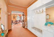 Bestandsfreies Mehrparteienhaus mit uneinsehbarem Innenhof. Atrium-Wohnklima mit edlem Charme der Gründerzeit. Ab sofort beziehbar.