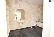 MÄRCHENHAFTE Wohnung im SCHLOSS inklusive Nutzung des SCHLOSSGARTENS! Ab sofort verfügbar!